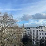 Cosy & Central Flat Near Duesseldorf Center